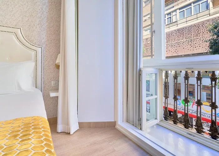 Tandem Soho Suites